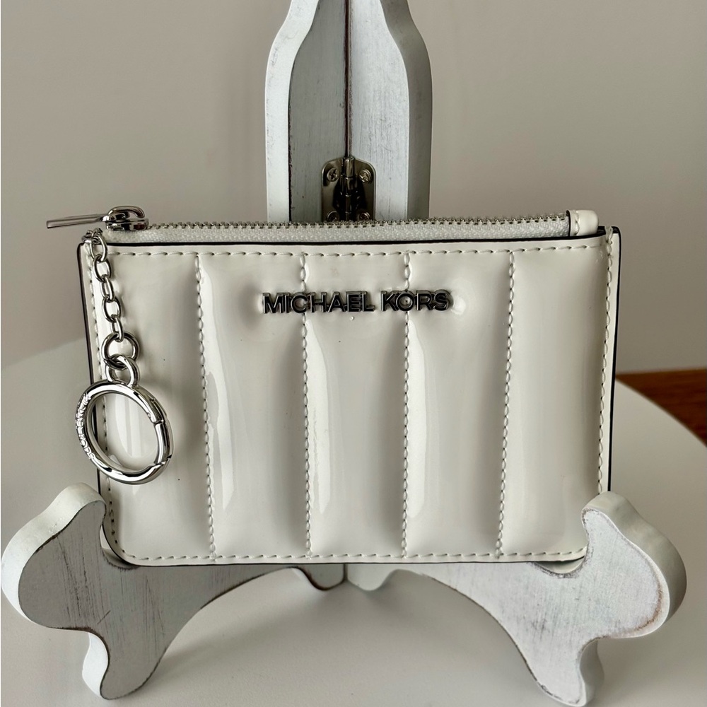 Michael Kors NWT Jet Set Travel White Quilted Card Case Coin Wallet